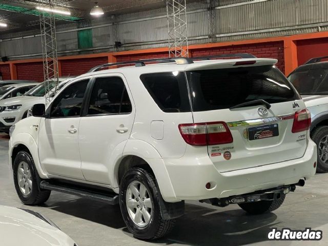 Toyota Hilux SW4 Usado Financiado en San Juan, deRuedas