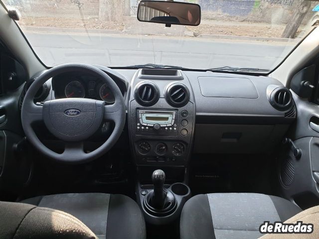 Ford Fiesta Usado Financiado en Mendoza, deRuedas