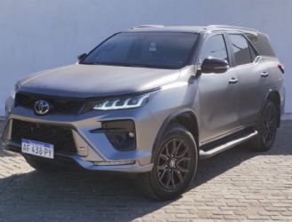 Toyota Hilux SW4