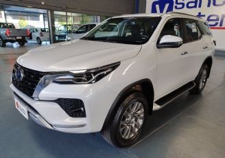 Toyota Hilux SW4