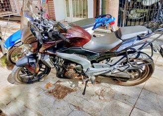 Bajaj Dominar