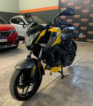 Bajaj Rouser en Mendoza