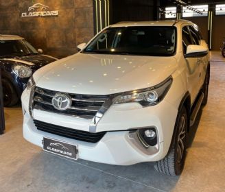 Toyota Hilux SW4