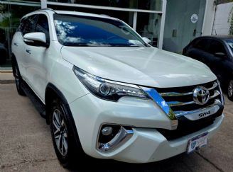 Toyota Hilux SW4