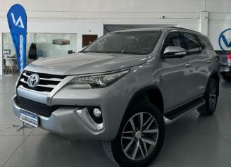 Toyota Hilux SW4