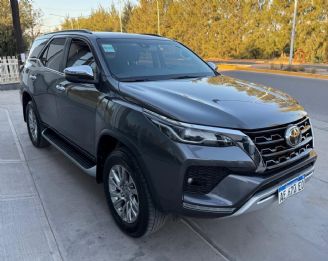 Toyota Hilux SW4