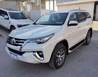 Toyota Hilux SW4