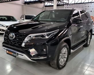 Toyota Hilux SW4