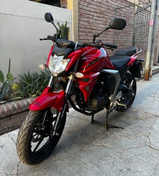 Yamaha FZ