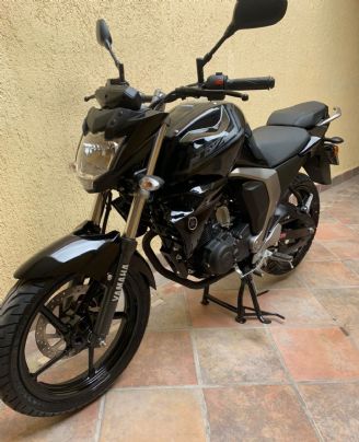 Yamaha FZ