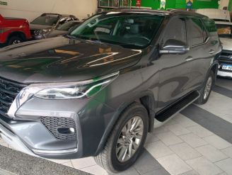 Toyota Hilux SW4