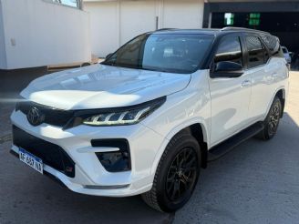 Toyota Hilux SW4