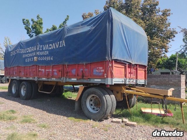 Acoplado Helvetica Usado en Mendoza, deRuedas