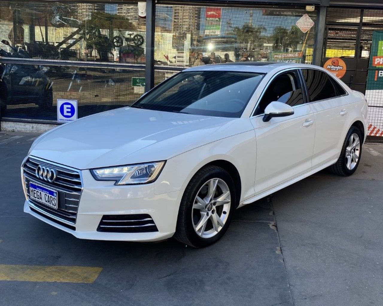 Audi A4 Usado Financiado en Córdoba, deRuedas