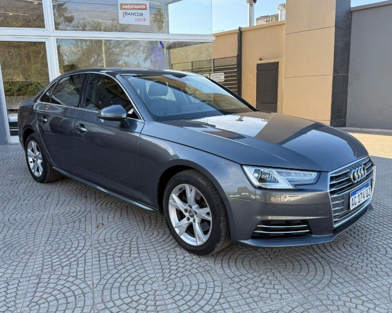 Audi A4 Usado Financiado en Córdoba, deRuedas