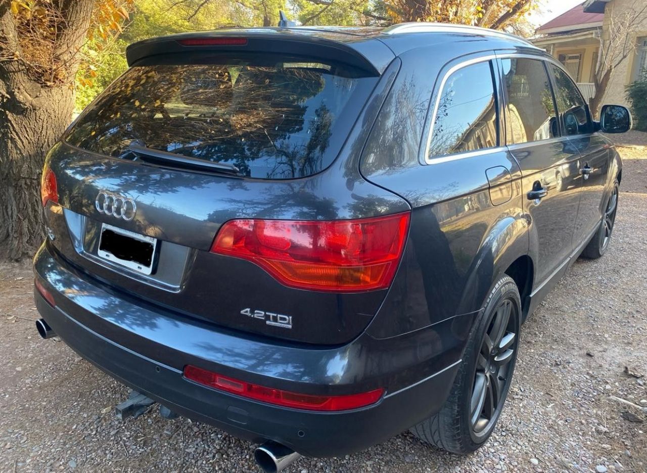 Audi Q7 Usado Financiado en Mendoza, deRuedas