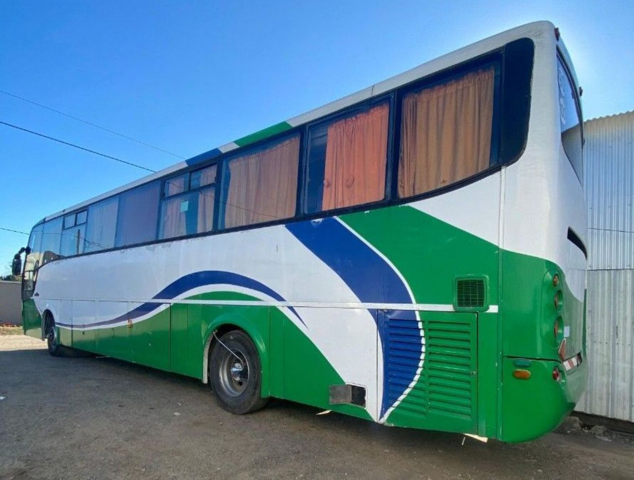 Autobús Larga distancia Usado en Buenos Aires, deRuedas