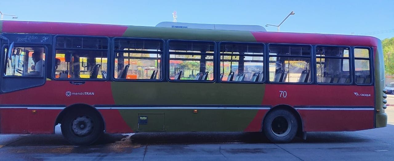 Autobús Urbano Usado en Mendoza, deRuedas