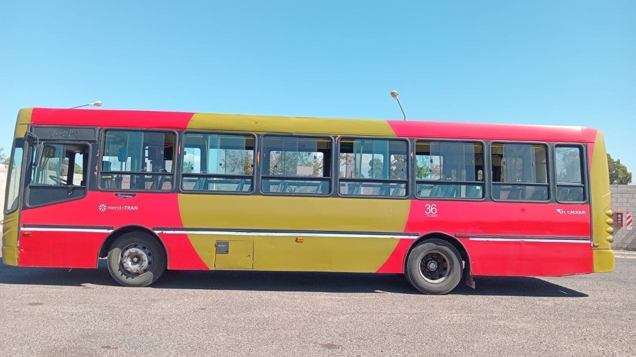 Autobús Urbano Usado en Mendoza, deRuedas