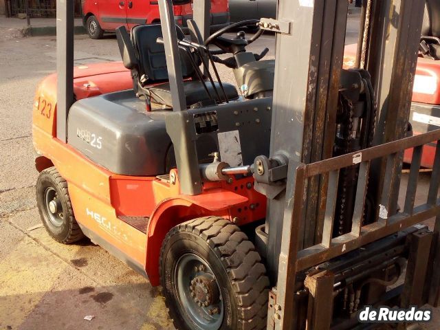 Autoelevador Hecha Usado en Mendoza, deRuedas