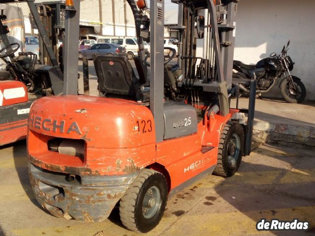 Autoelevador Hecha Usado en Mendoza, deRuedas