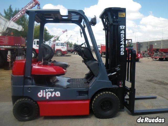 Autoelevador Toyota Usado en Mendoza, deRuedas