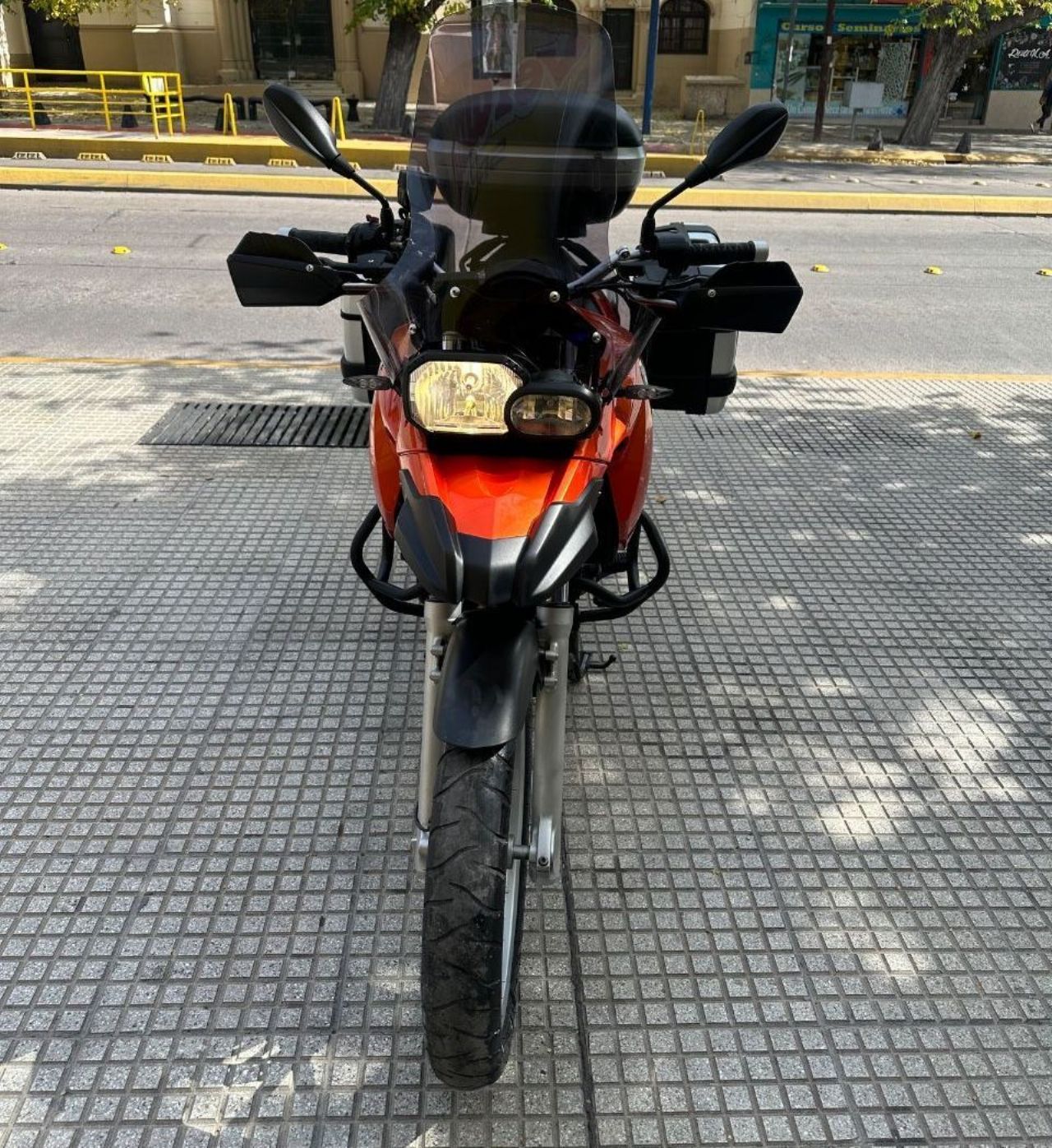 BMW F Usada en Mendoza, deRuedas