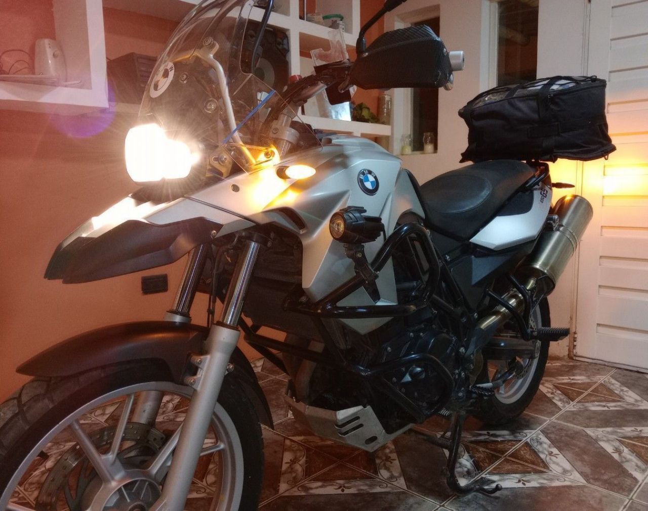 BMW F Usada en Mendoza, deRuedas