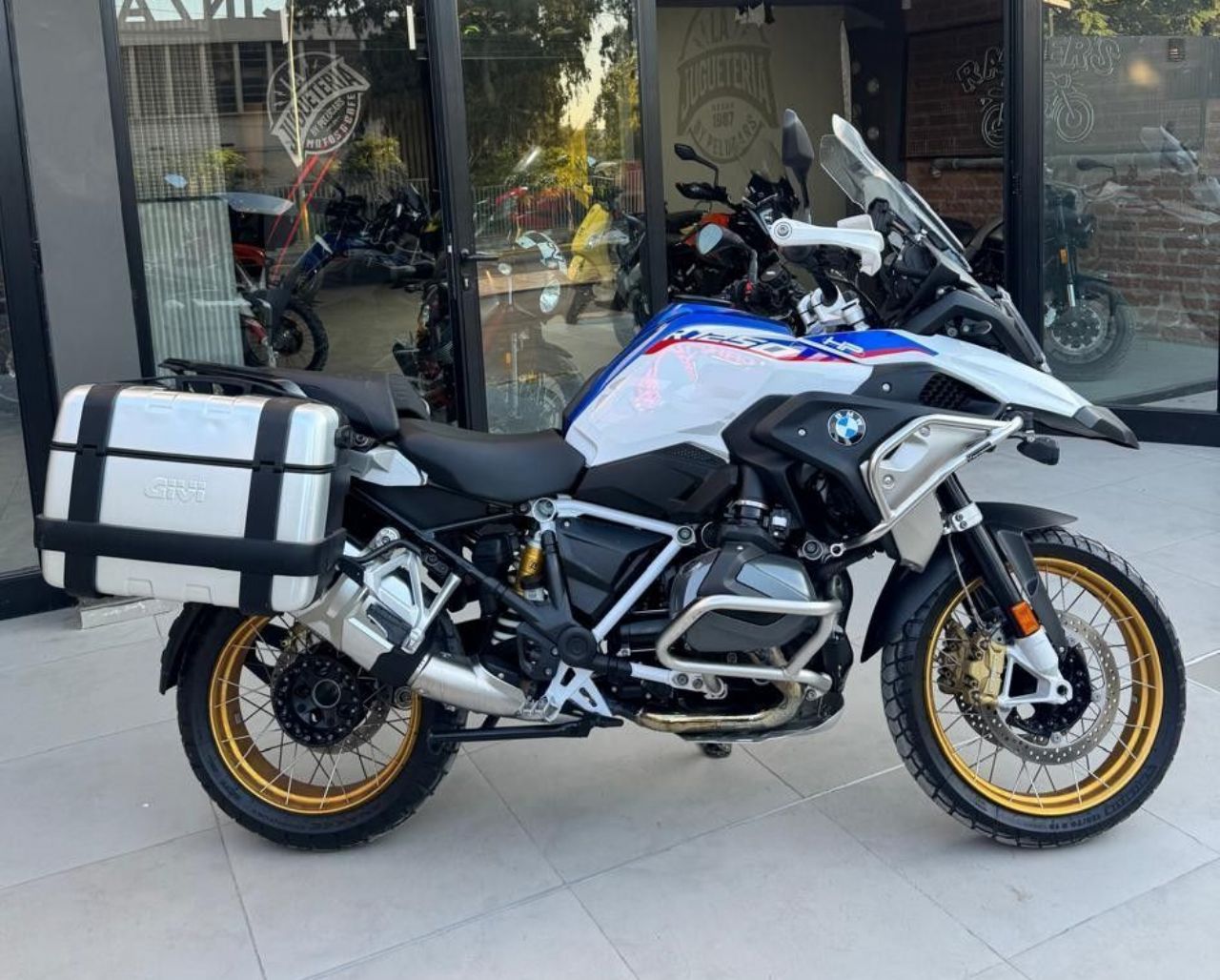 BMW R Usada Financiado en San Juan, deRuedas