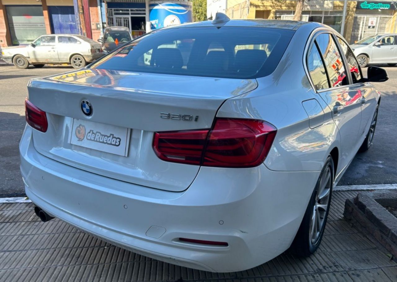 BMW Serie 3 Usado en San Luis, deRuedas