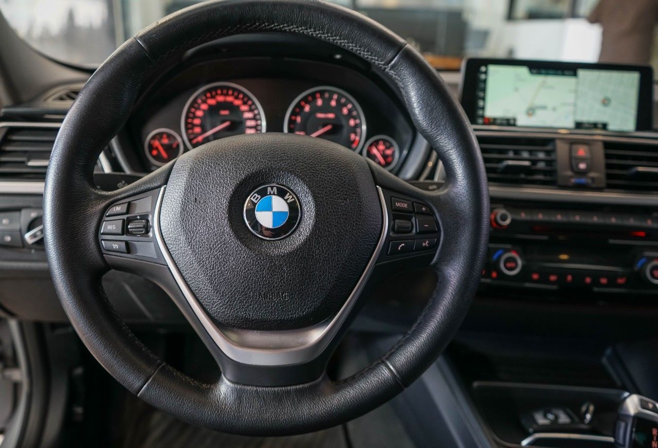 BMW Serie 3 Usado Financiado en Córdoba, deRuedas