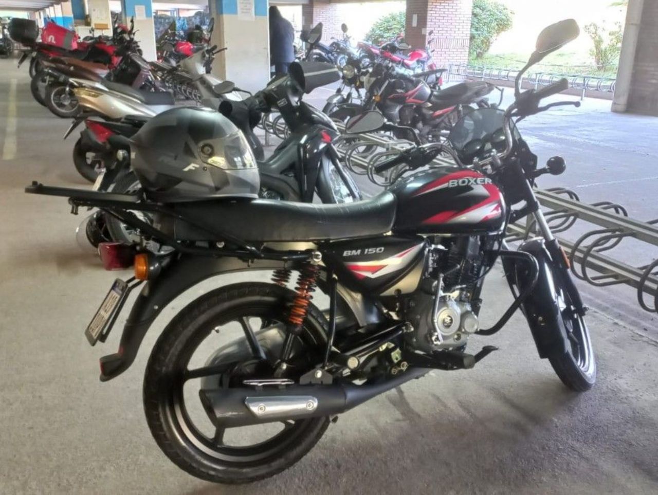 Bajaj Boxer Usada en Mendoza, deRuedas