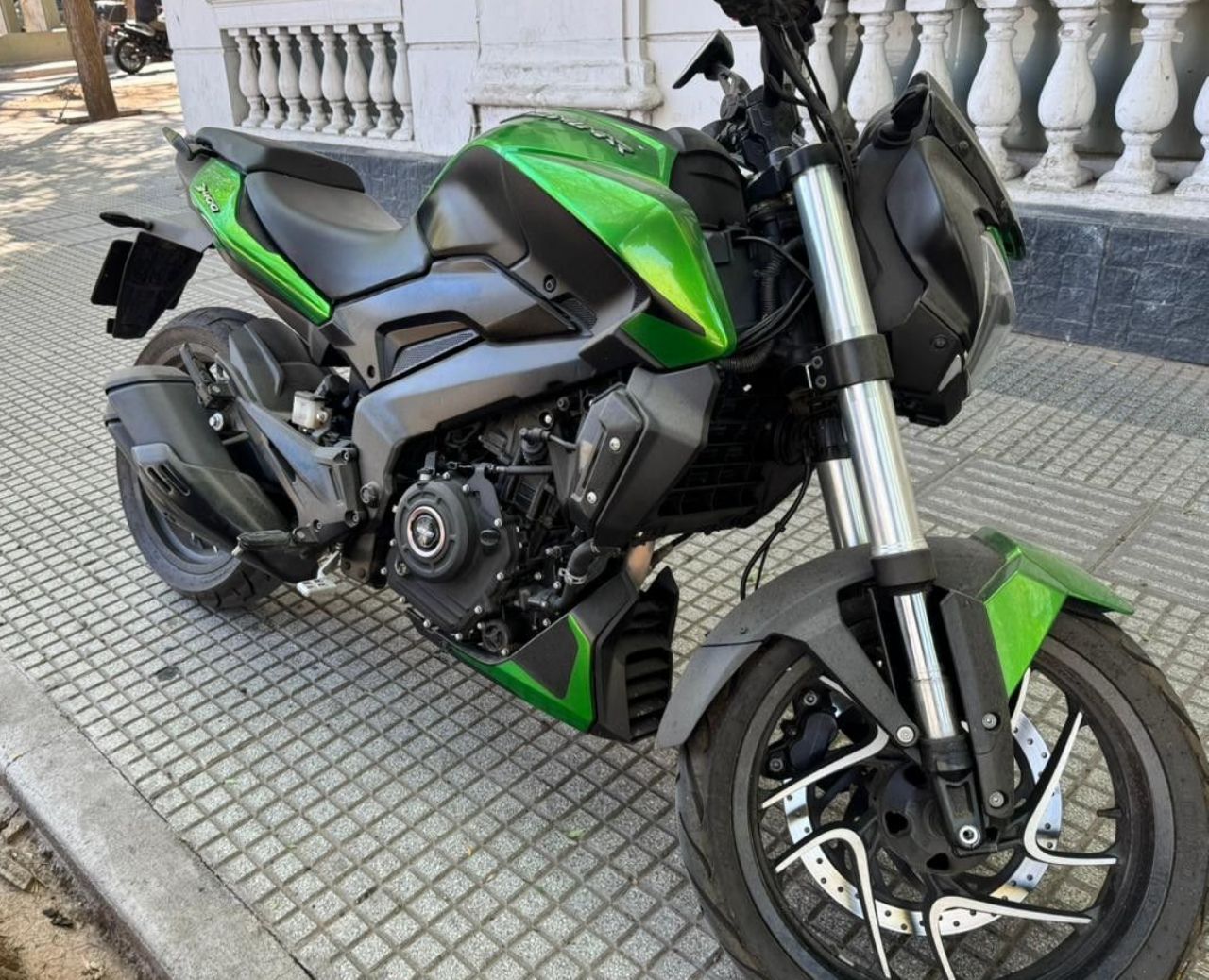 Bajaj Dominar Usada en Mendoza, deRuedas