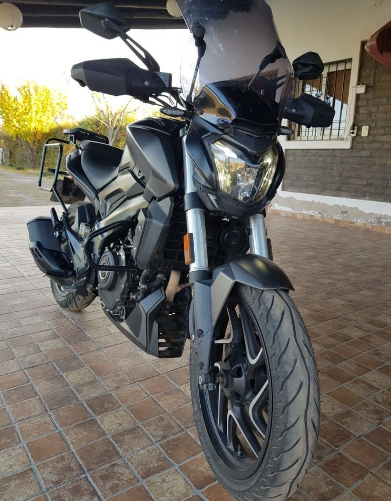 Bajaj Dominar Usada en Mendoza, deRuedas