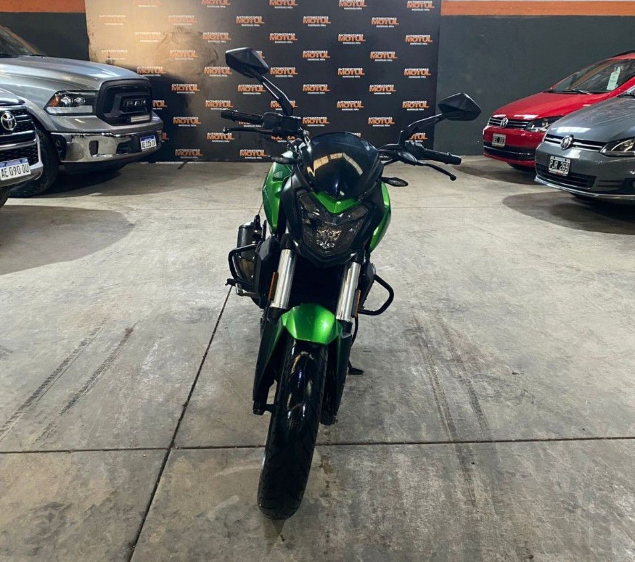 Bajaj Dominar Usada en Mendoza, deRuedas