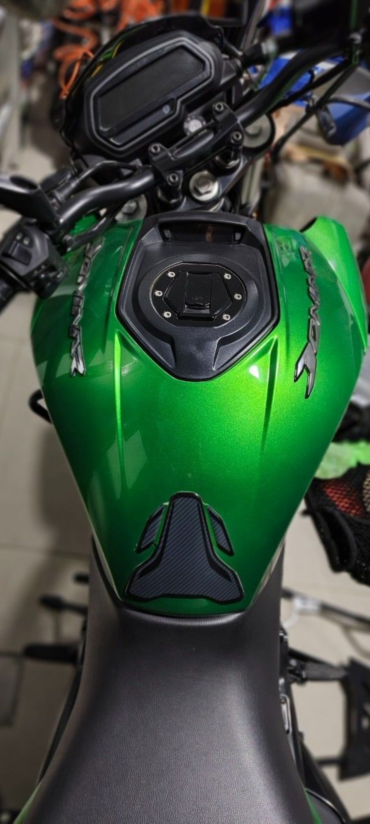 Bajaj Dominar Usada en Mendoza, deRuedas