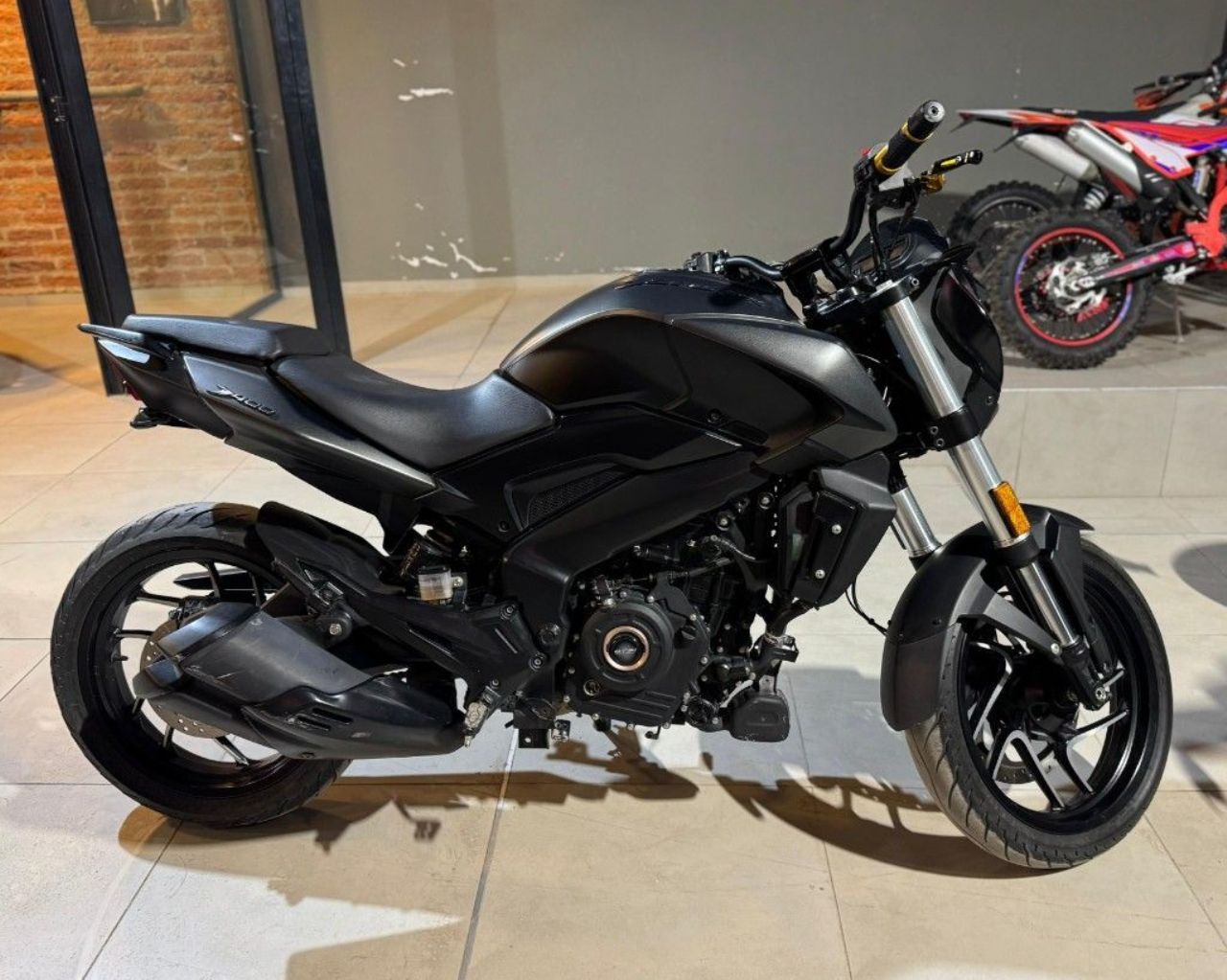 Bajaj Dominar Usada Financiado en San Juan, deRuedas