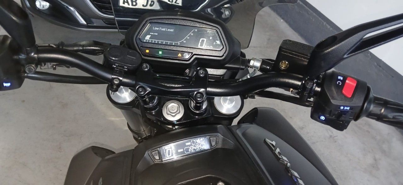 Bajaj Dominar Usada en Mendoza, deRuedas
