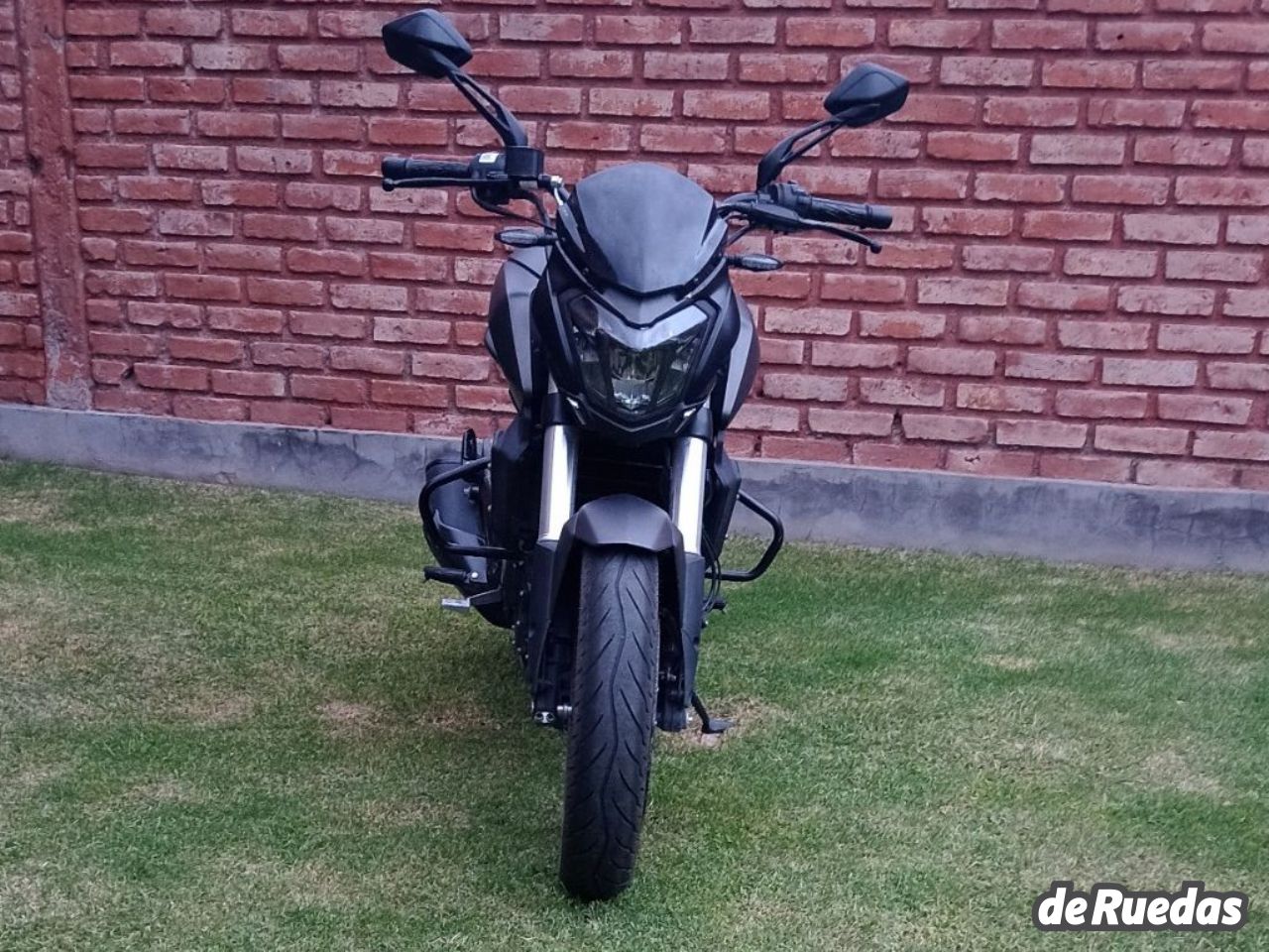 Bajaj Dominar Usada en Mendoza, deRuedas