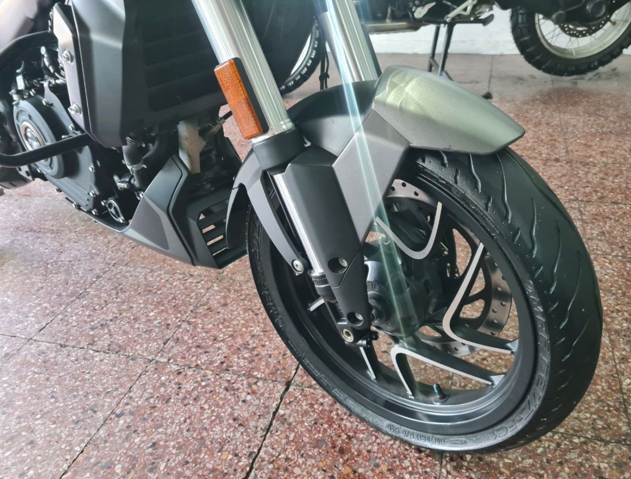 Bajaj Dominar Usada en Mendoza, deRuedas