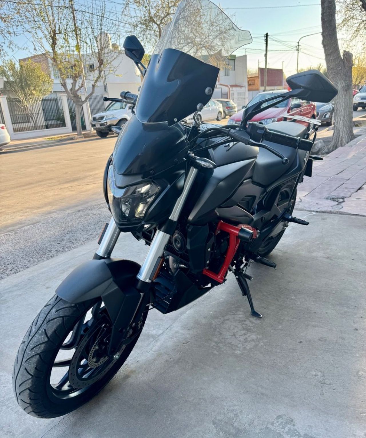 Bajaj Dominar Usada en Mendoza, deRuedas