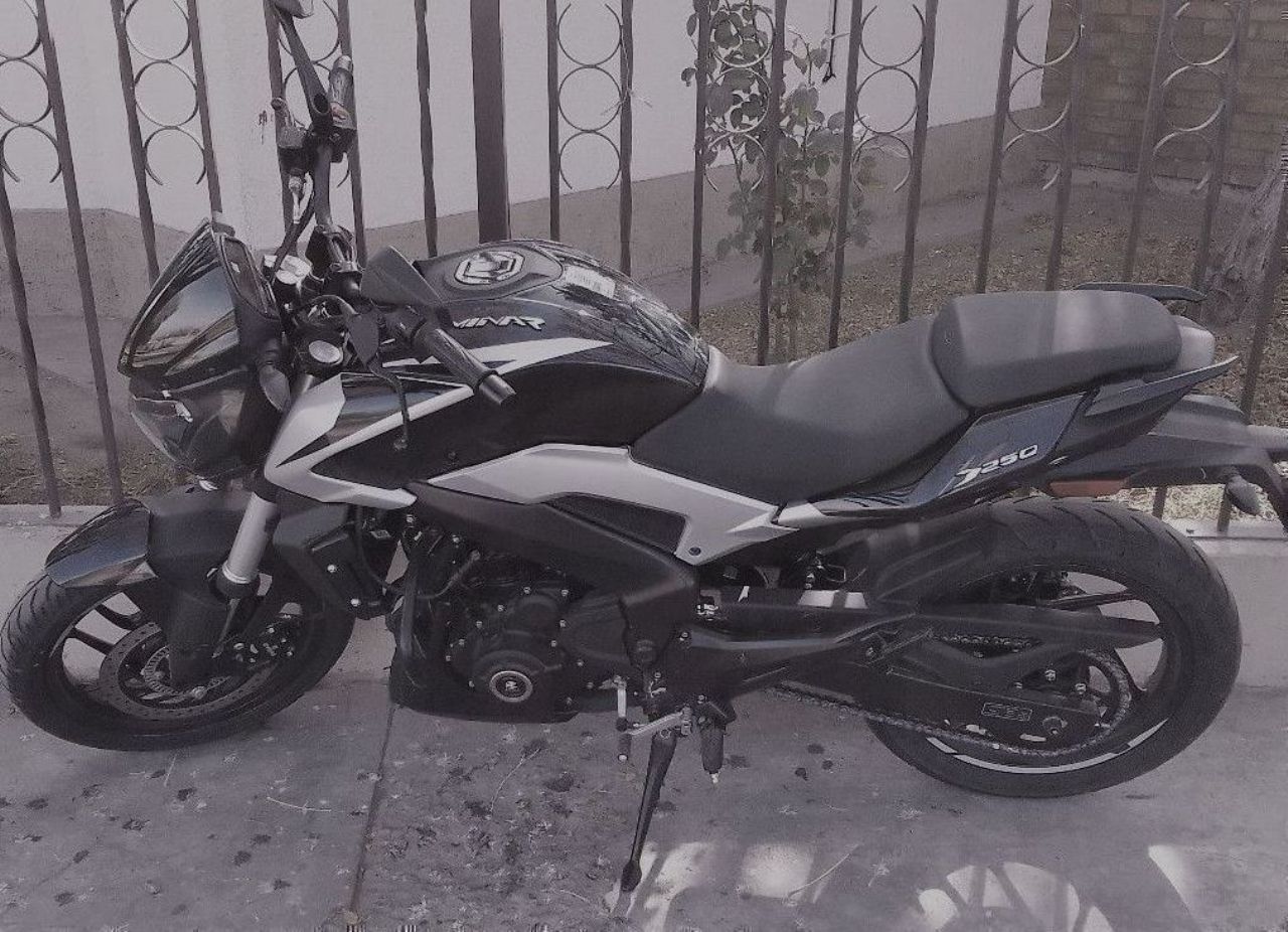 Bajaj Dominar Usada en Mendoza, deRuedas