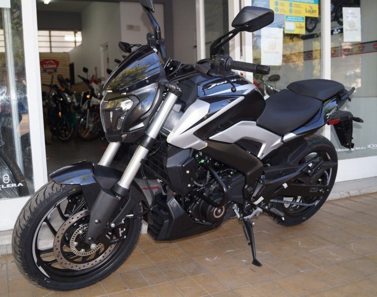 Bajaj Dominar Nueva en Mendoza, deRuedas