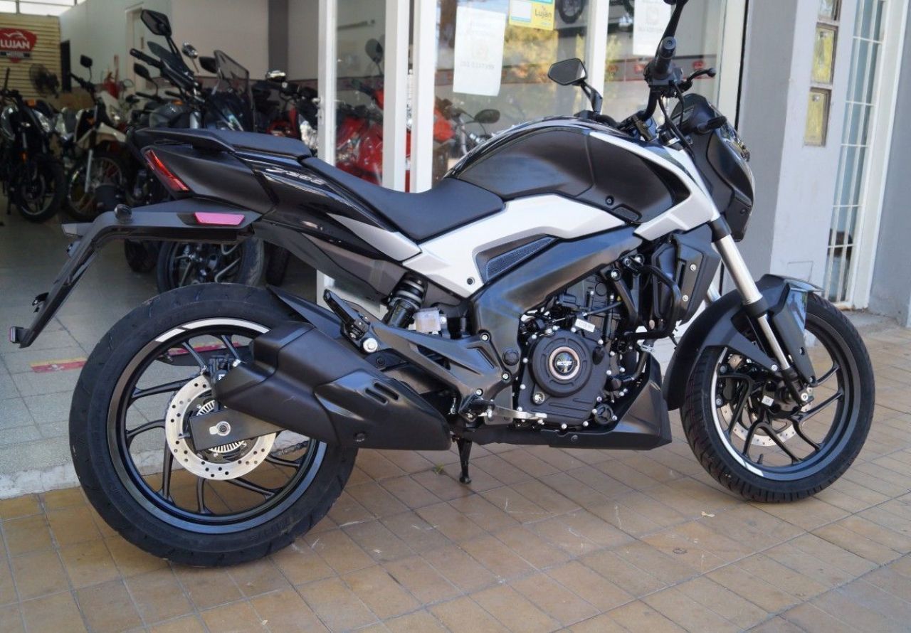 Bajaj Dominar Nueva en Mendoza, deRuedas