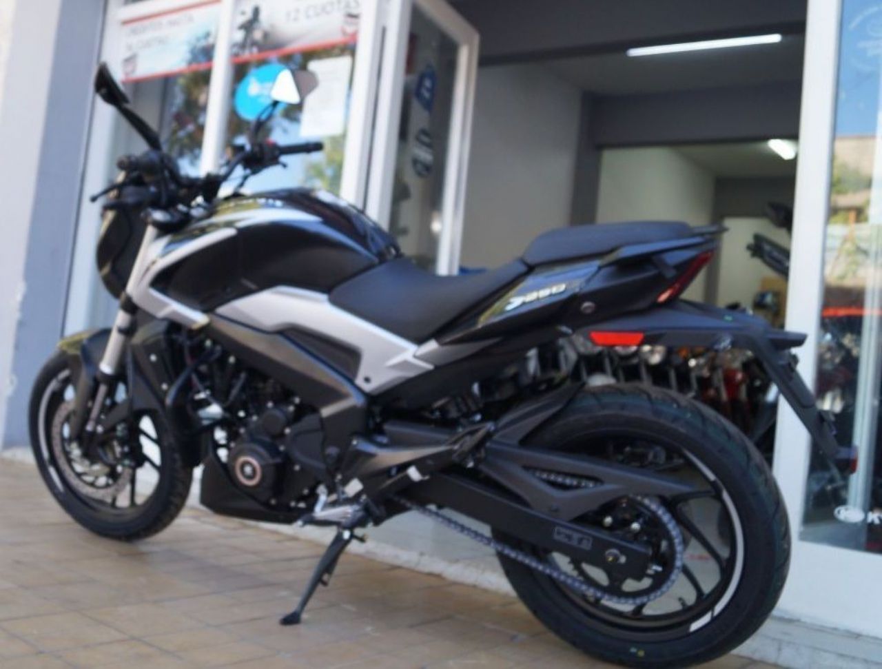 Bajaj Dominar Nueva en Mendoza, deRuedas