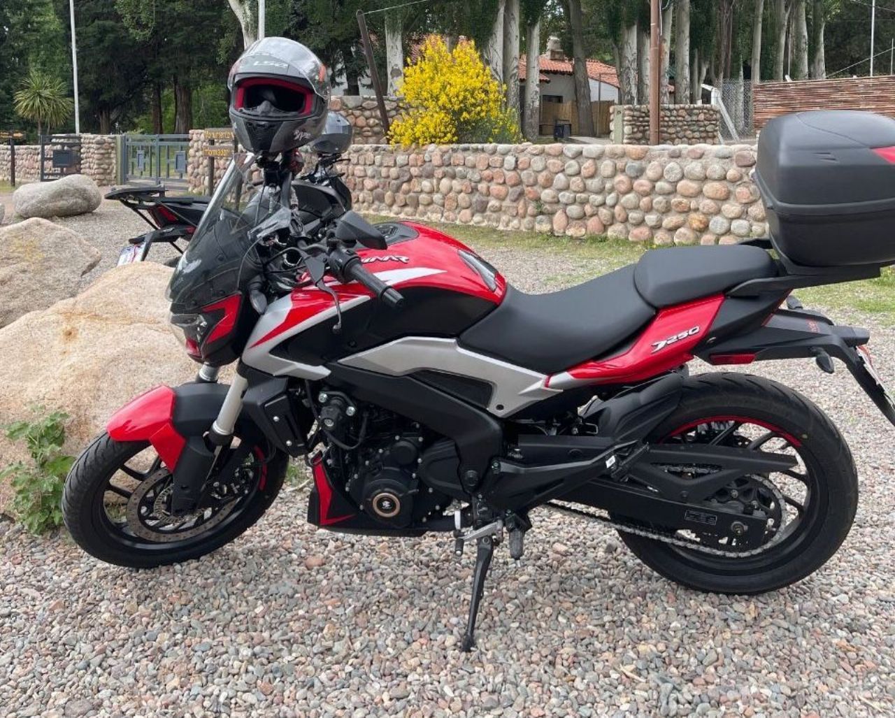 Bajaj Dominar Usada en Mendoza, deRuedas