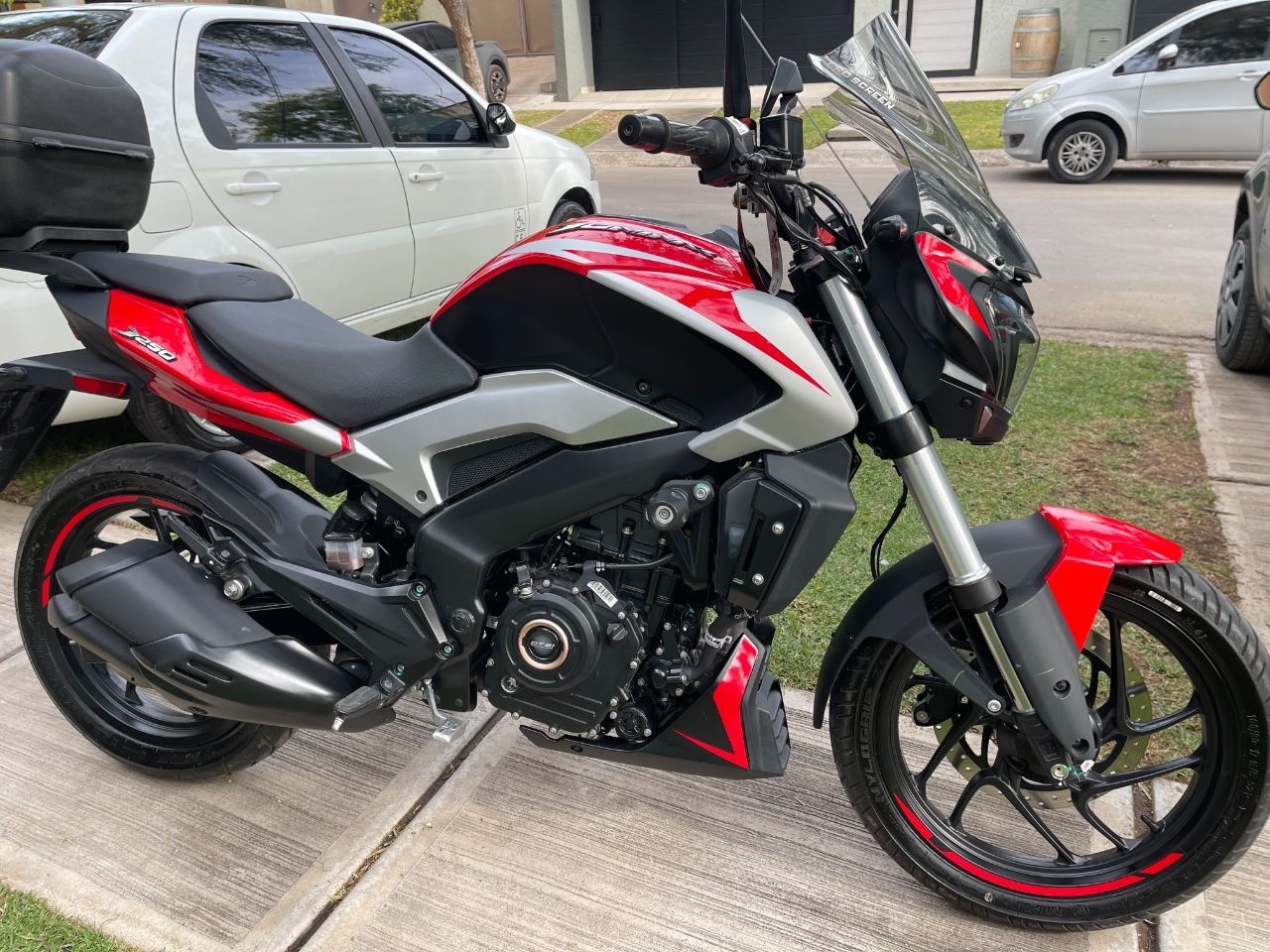 Bajaj Dominar Usada en Mendoza, deRuedas