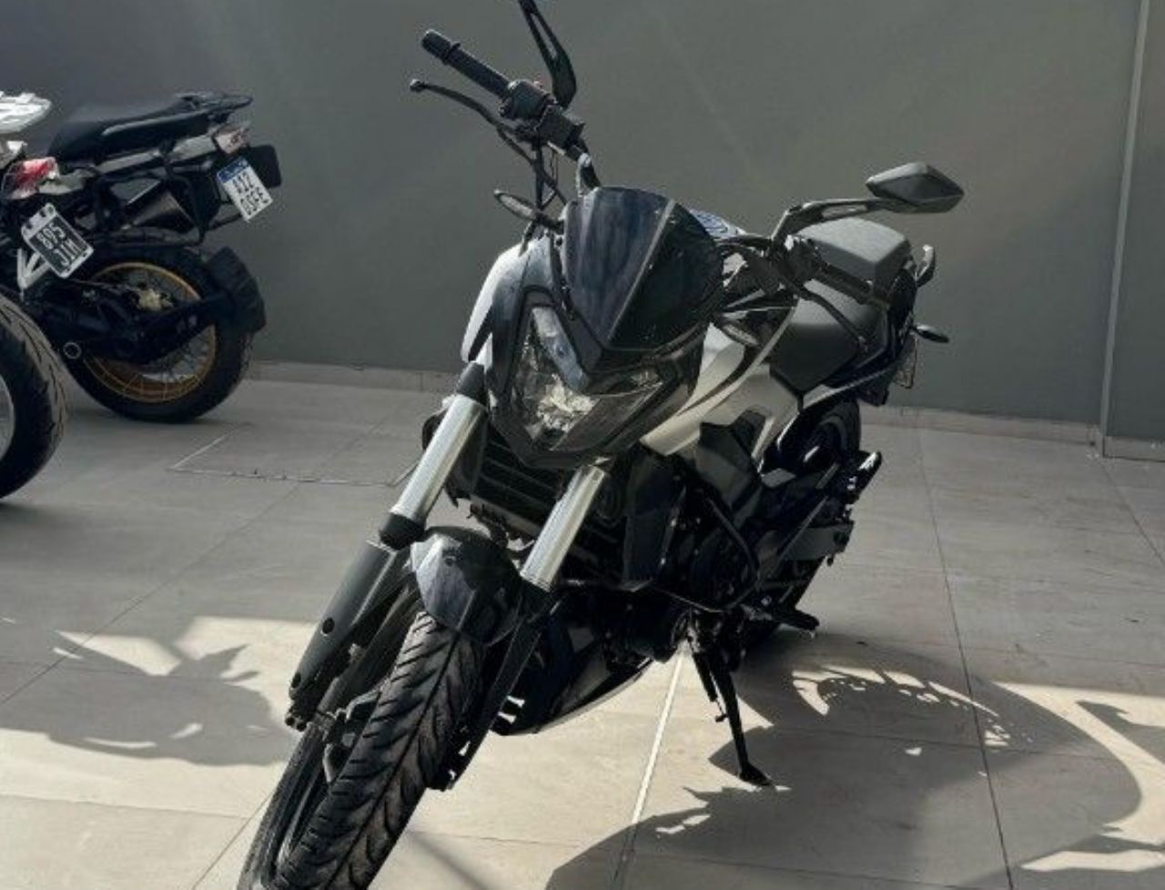 Bajaj Dominar Usada Financiado en San Juan, deRuedas