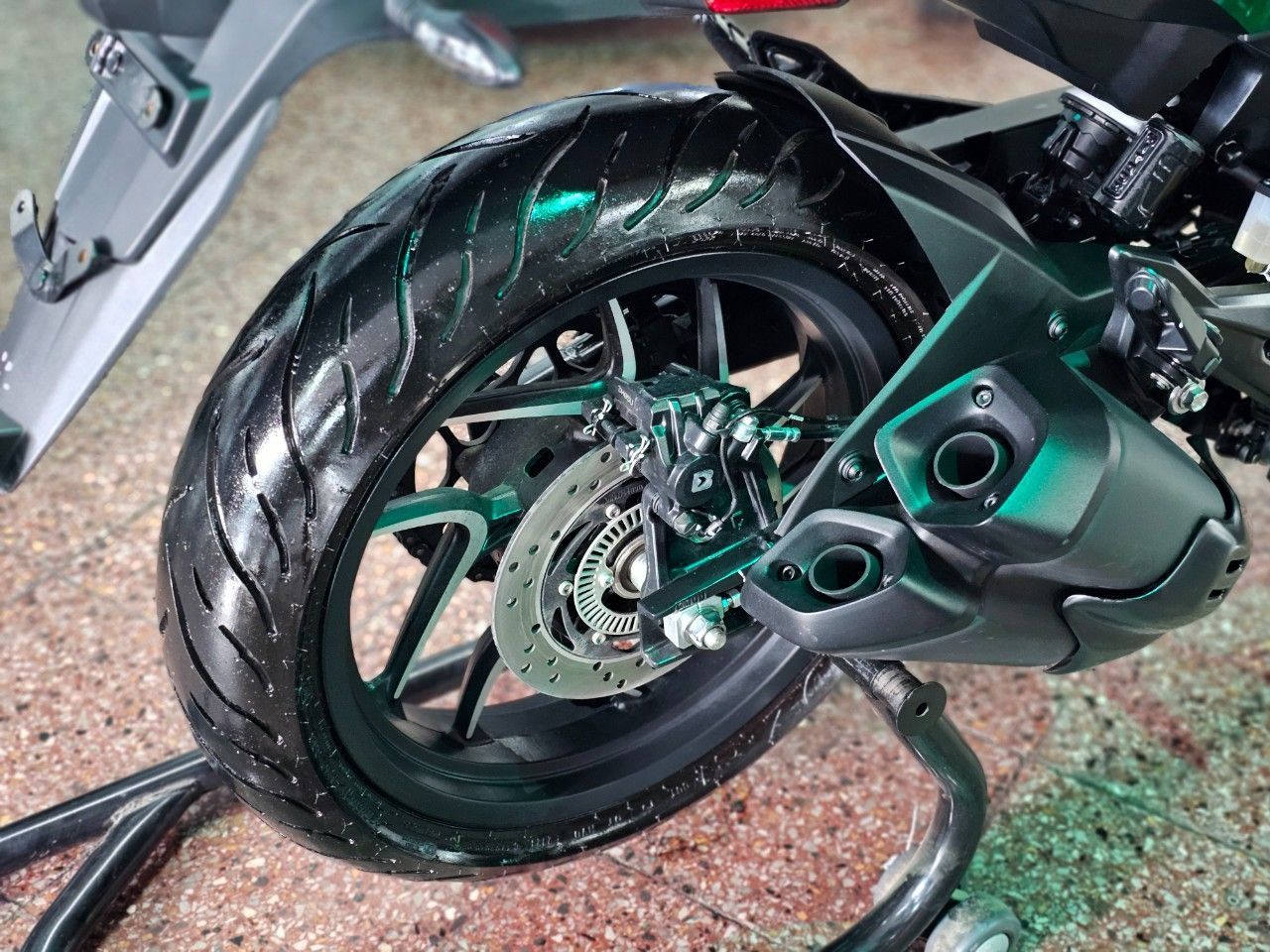 Bajaj Dominar Usada Financiado en Mendoza, deRuedas
