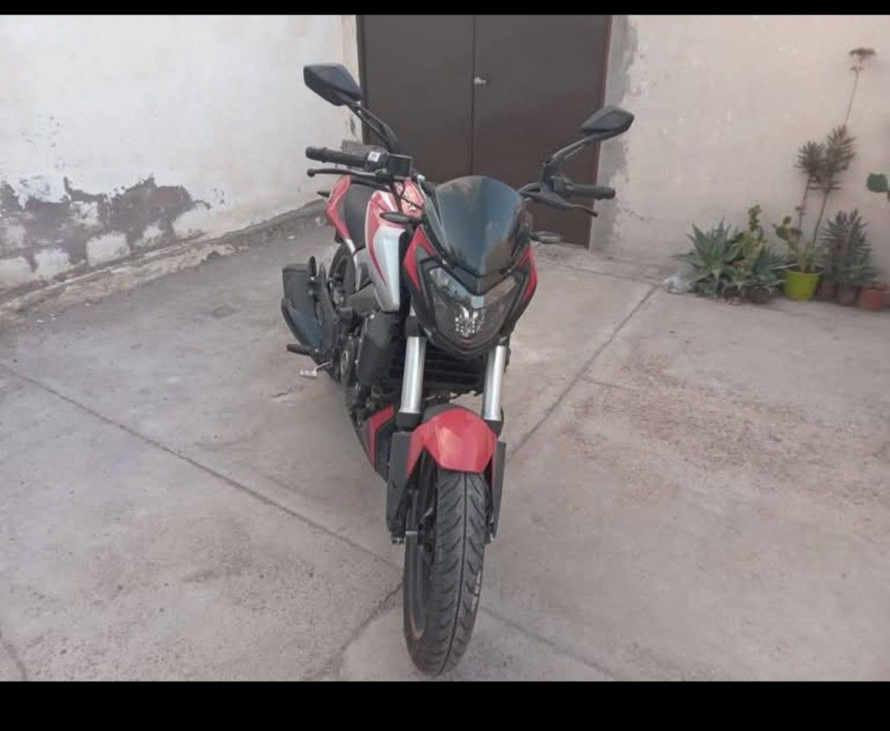 Bajaj Dominar Usada en Mendoza, deRuedas